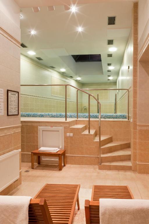Spa Hotel Cajkovskij Karlovy Vary Bagian luar foto