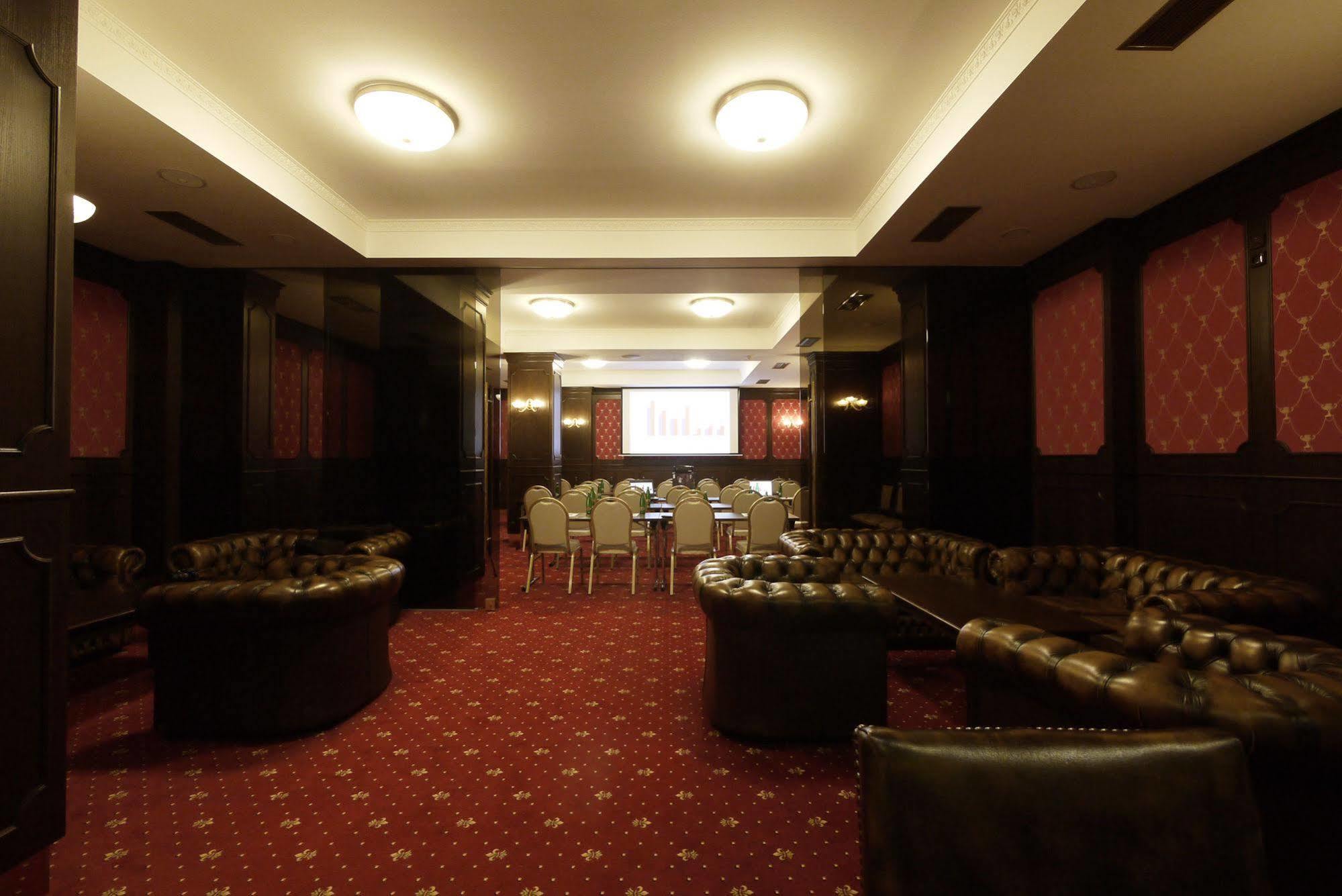 Spa Hotel Cajkovskij Karlovy Vary Bagian luar foto