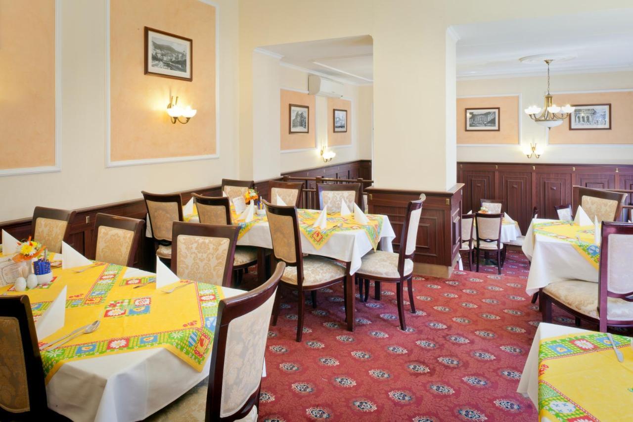 Spa Hotel Cajkovskij Karlovy Vary Bagian luar foto