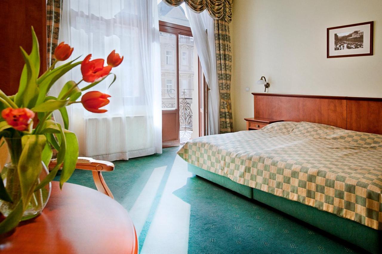 Spa Hotel Cajkovskij Karlovy Vary Bagian luar foto